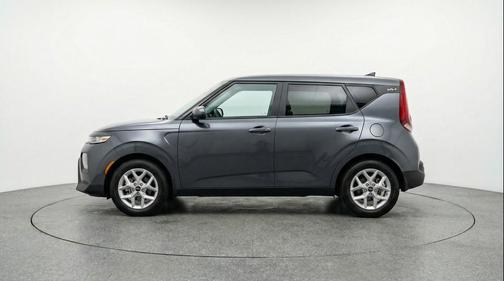 Gravity Gray 2025 Kia Soul LX