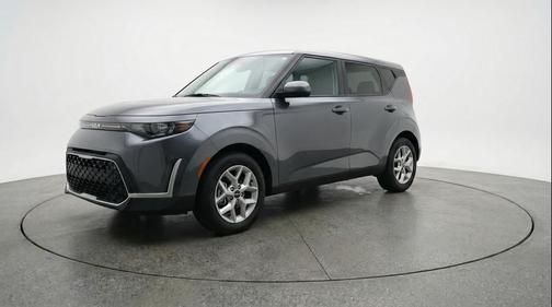 Gravity Gray 2025 Kia Soul LX
