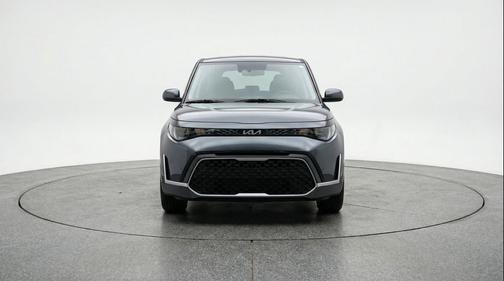Gravity Gray 2025 Kia Soul LX