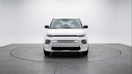 Snow White Pearl 2025 Kia Soul LX