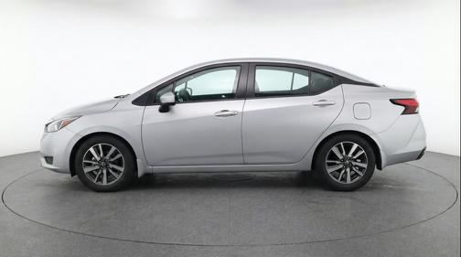 Brilliant Silver Metallic 2025 Nissan Versa 1.6 SV