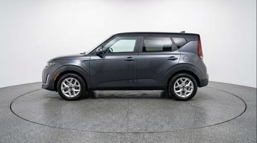 Gravity Gray 2025 Kia Soul LX