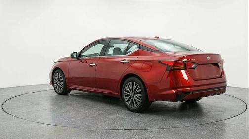 Scarlet Ember Tintcoat 2025 Nissan Altima SV FWD