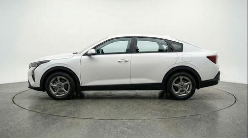 Snow White Pearl 2025 Kia K4 LXS