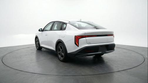 Snow White Pearl 2025 Kia K4 LXS