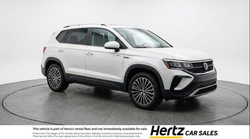 Pure White 2025 Volkswagen Taos 1.5T SE
