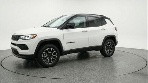 Bright White Clearcoat 2025 Jeep Compass Trailhawk