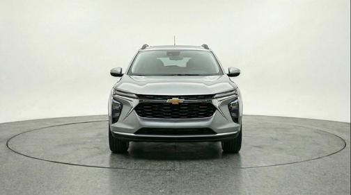 Sterling Gray Metallic 2025 Chevrolet Trax LT