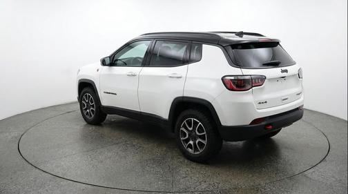 Bright White Clearcoat 2025 Jeep Compass Trailhawk
