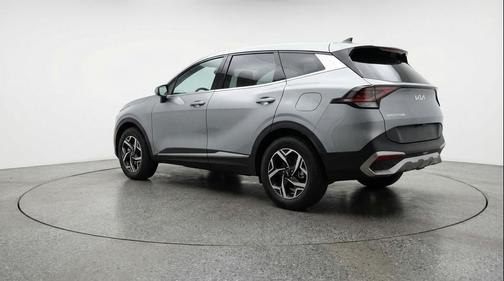 Everlasting Silver 2025 Kia Sportage LX