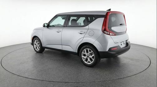 Gravity Gray 2025 Kia Soul LX