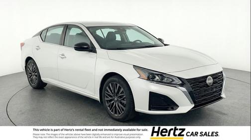 Glacier White 2025 Nissan Altima SV FWD