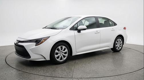 Ice Cap 2025 Toyota Corolla LE