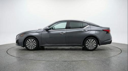 Gun Metallic 2025 Nissan Altima SV FWD