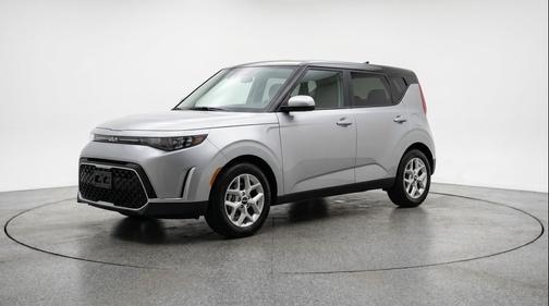 Steel Gray 2025 Kia Soul LX