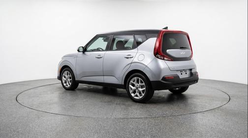 Steel Gray 2025 Kia Soul LX