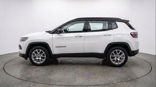 Bright White Clearcoat 2025 Jeep Compass Limited
