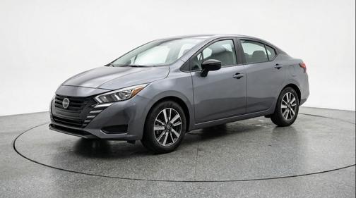 Gun Metallic 2025 Nissan Versa 1.6 SV