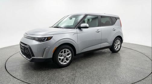 Steel Gray 2025 Kia Soul LX
