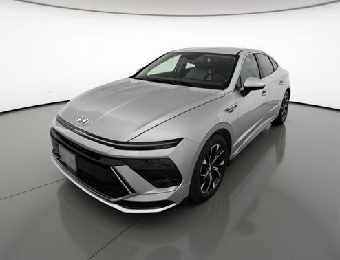 Aero Silver 2025 Hyundai SONATA SEL