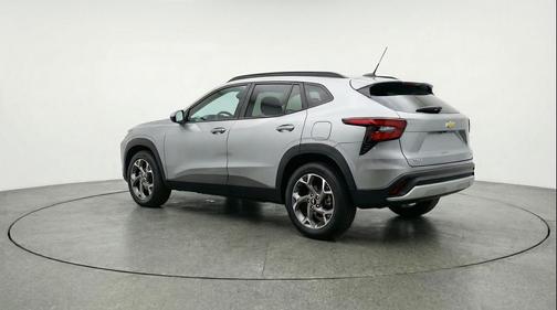 Sterling Gray Metallic 2025 Chevrolet Trax LT