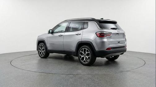 Silver Zynith Metallic Clearcoat 2025 Jeep Compass Limited