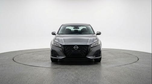 Gun Metallic 2025 Nissan Altima SV FWD