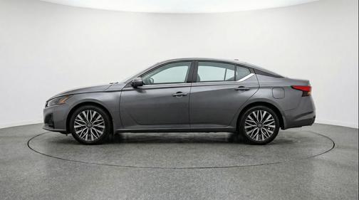 Gun Metallic 2025 Nissan Altima SV FWD