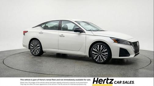 Glacier White 2025 Nissan Altima SV FWD