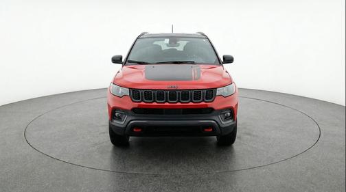 Red Hot Pearlcoat 2025 Jeep Compass Trailhawk