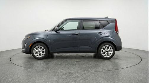 Gravity Gray 2025 Kia Soul LX