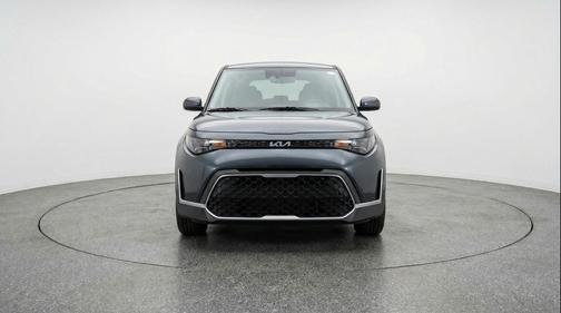 Gravity Gray 2025 Kia Soul LX