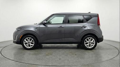 Gravity Gray 2025 Kia Soul LX