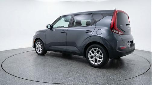 Gravity Gray 2025 Kia Soul LX