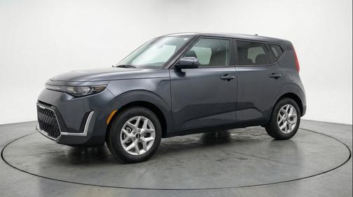 Gravity Gray 2025 Kia Soul LX