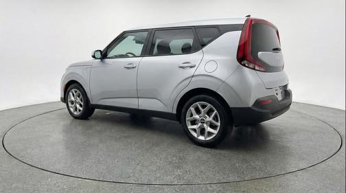 Steel Gray 2025 Kia Soul LX