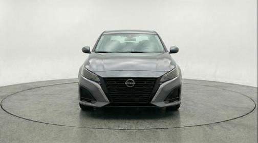 Gun Metallic 2025 Nissan Altima SV FWD
