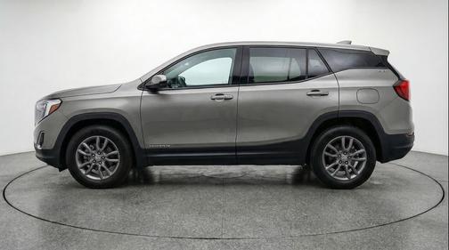 Sterling Metallic 2024 GMC Terrain SLT