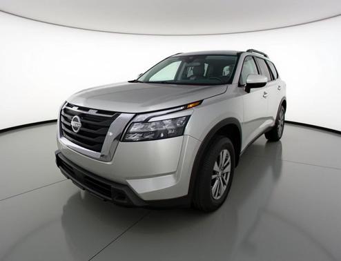 Brilliant Silver Metallic 2025 Nissan Pathfinder SV FWD