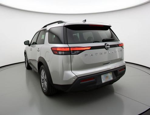 Brilliant Silver Metallic 2025 Nissan Pathfinder SV FWD