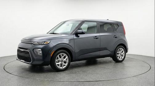 Gravity Gray 2025 Kia Soul LX