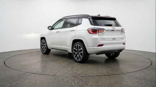 Bright White Clearcoat 2025 Jeep Compass Trailhawk