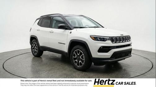 Bright White Clearcoat 2025 Jeep Compass Trailhawk