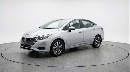 Brilliant Silver Metallic 2025 Nissan Versa 1.6 SV