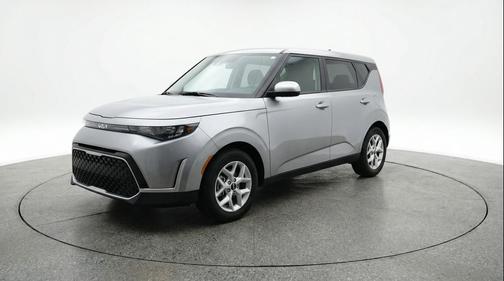 Steel Gray 2025 Kia Soul LX