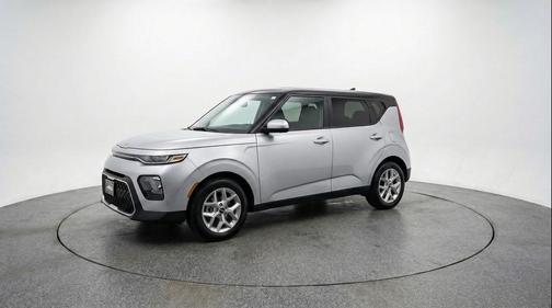 Steel Gray 2025 Kia Soul LX