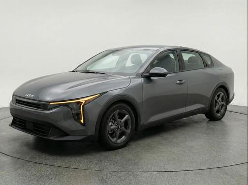 Interstellar Gray 2025 Kia K4 LXS
