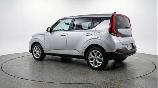 Steel Gray 2025 Kia Soul LX