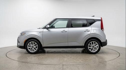 Steel Gray 2025 Kia Soul LX