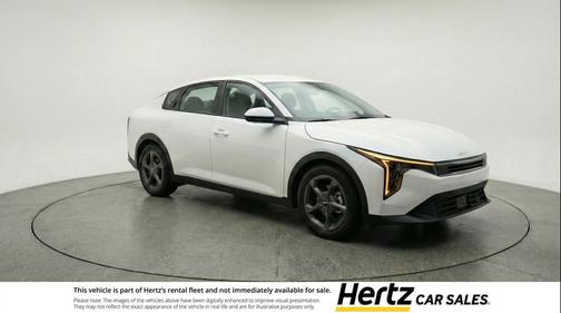 Snow White Pearl 2025 Kia K4 LXS